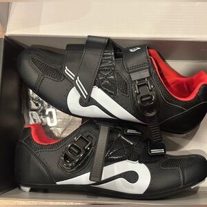 Peloton cycling shoes